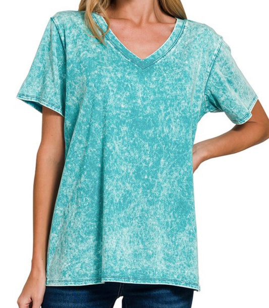 Finley V-neck (light teal)